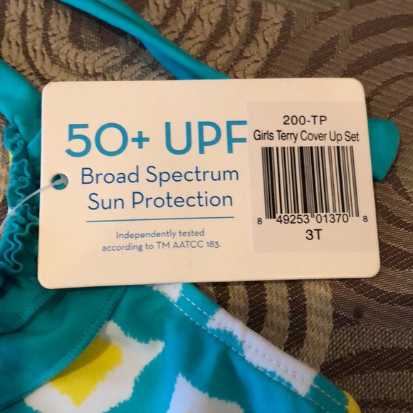 NWT Cabanalite swimsuit - Picture 3 of 6